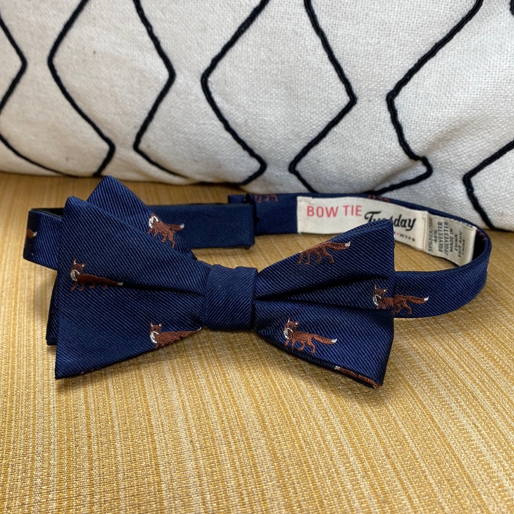 Bow Tie Tuesday - Fox 🦊 Print